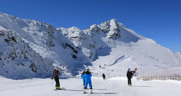 Startschuss für lange Skisaison in Sölden  